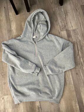 Source Unknown Light Gray Zip-Up Hooded Sweater. Very soft.